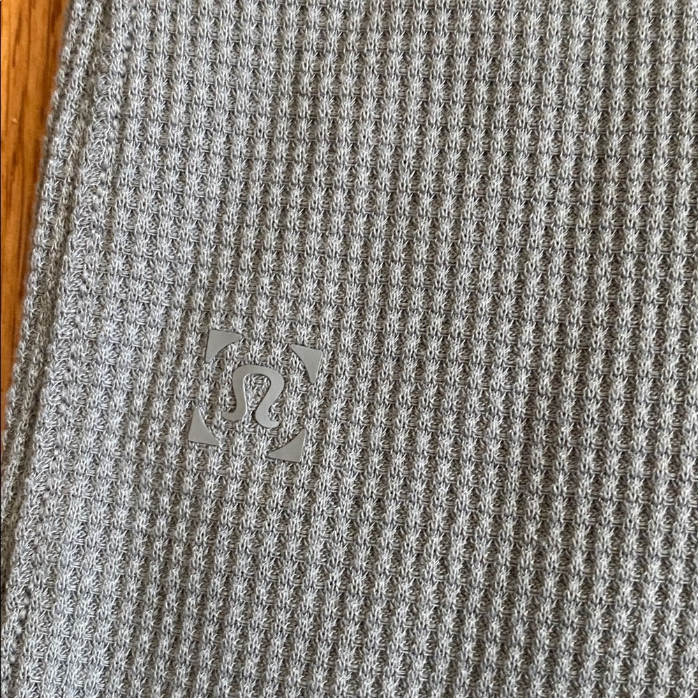 Lululemon Mens XL Waffle Henley Long Sleeve - Picture 4 of 6